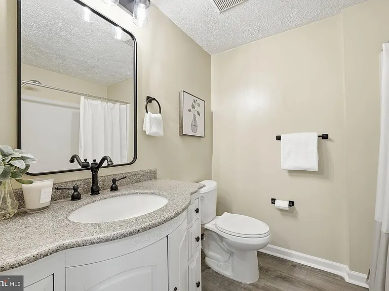 7619 Nutwood Ct — Photo 20