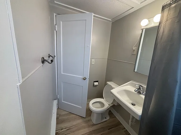 30 Jefferson St — Photo 14