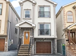 56 Delaware St, Elizabeth, NJ 07206