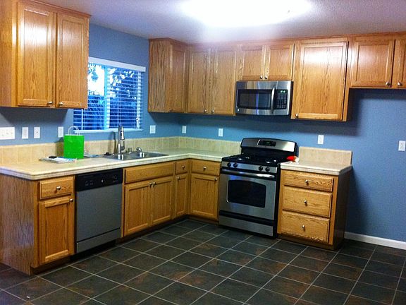 4th image of 1051 C St