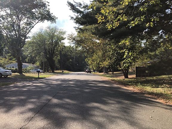 4th image of 3138 Pyles Dr