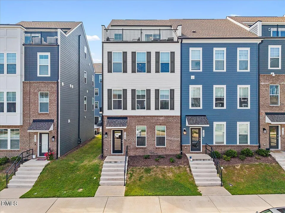 1418 Grove Village Rd