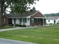 669 Park Hill Dr photo 1