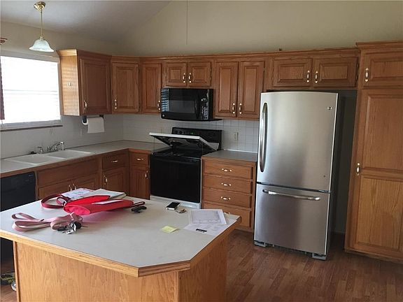 Lots of oak cabinets