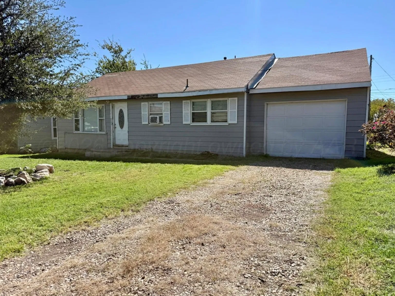 2 bed, 936 sqft, $800 — Photo 1