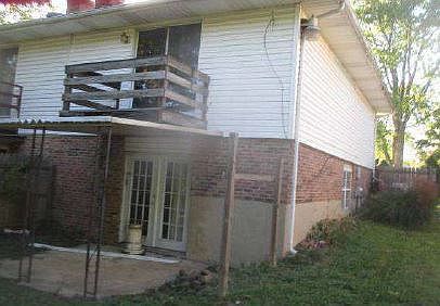 2nd image of 32 Highridge Ct