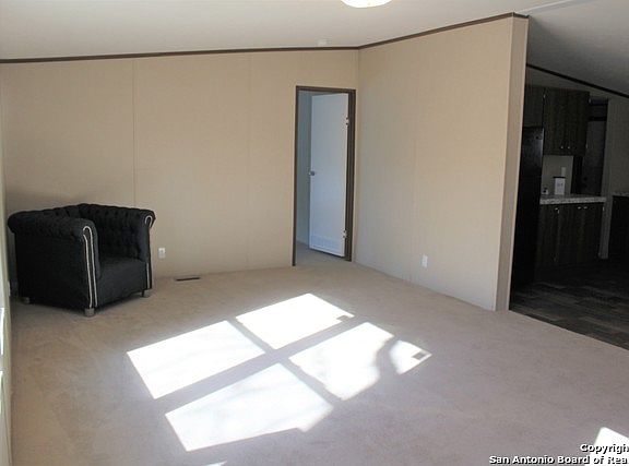 3rd image of 176 Oak View Dr