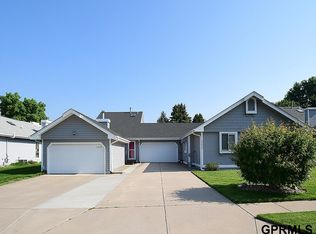 15422 T St, Omaha, NE 68137