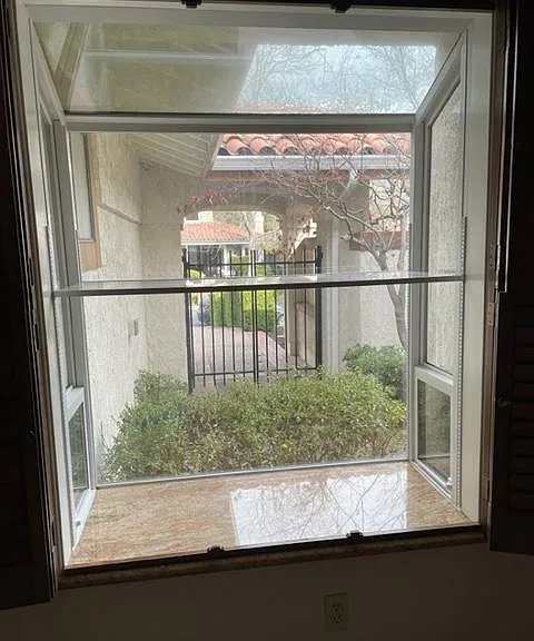 335 Live Oak Dr — Photo 11