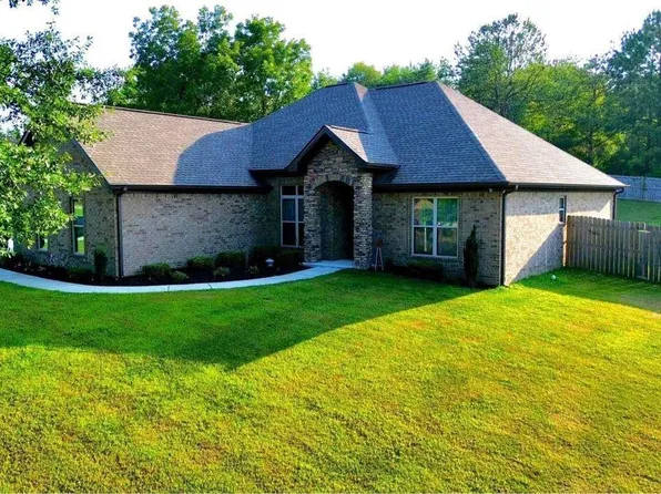 18 County Road 1072, Thorsby, AL 35171