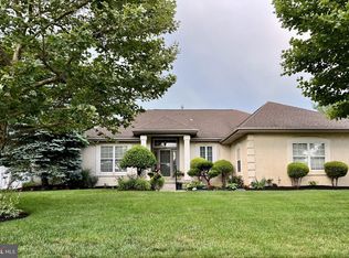 97 Parry Dr, Hainesport, NJ 08036