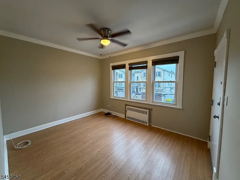 2 bed, 1.0 bath, $1,500 — Photo 3