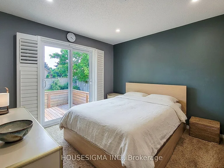 4 Treeview Ct — Photo 18
