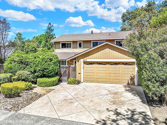 3rd image of 113 Bel Air Drive