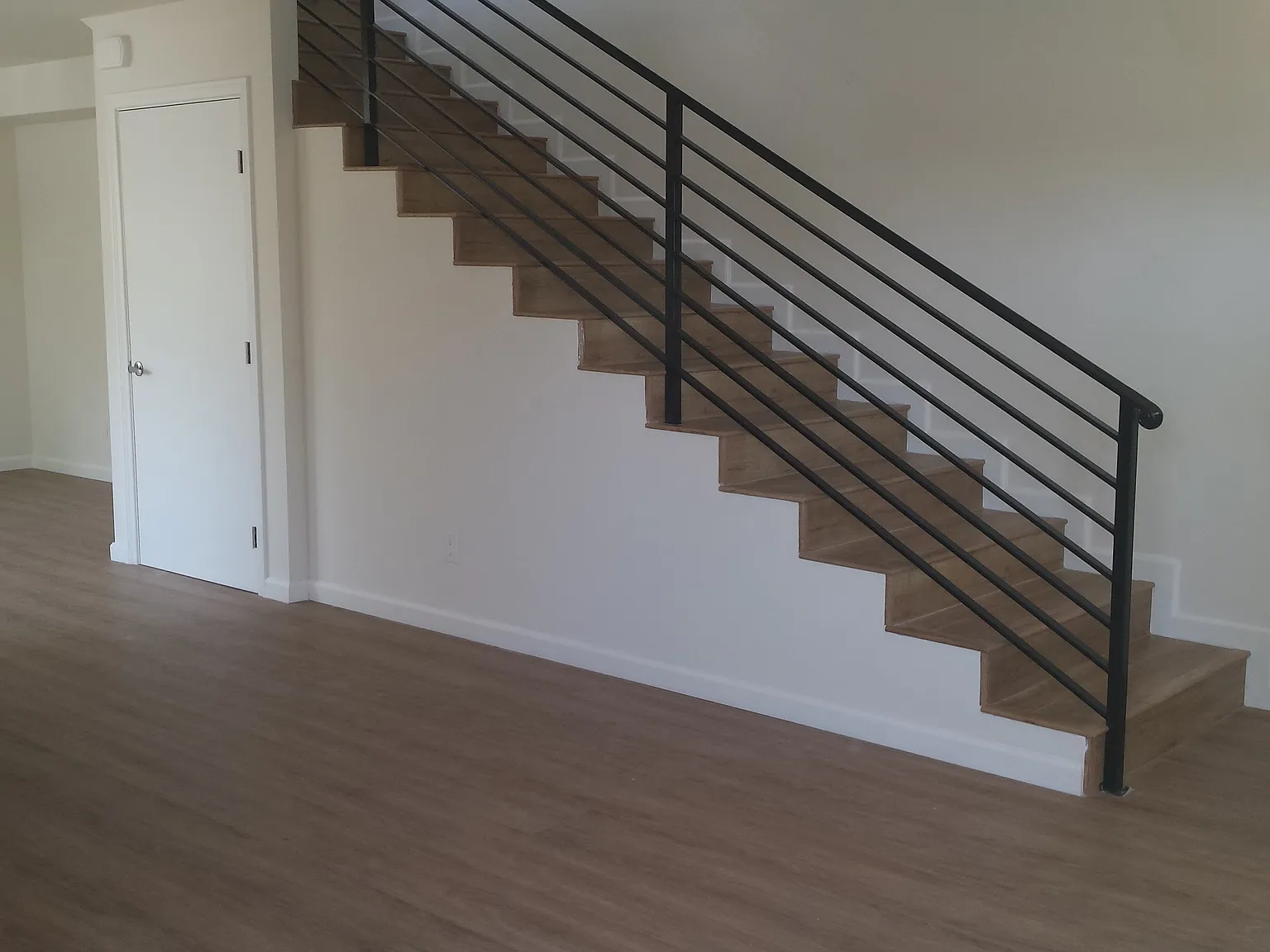 2 bed, 2.5 bath, 1100 sqft, $2,795 — Photo 2