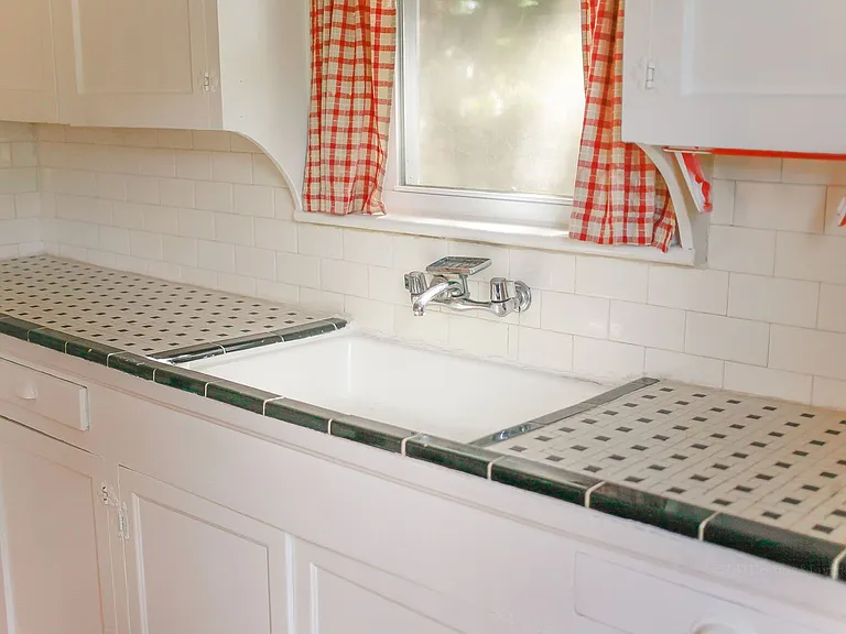 768 Mayfield Ave — Photo 11