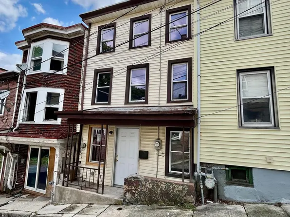 6 N 11th St, Pottsville, PA 17901