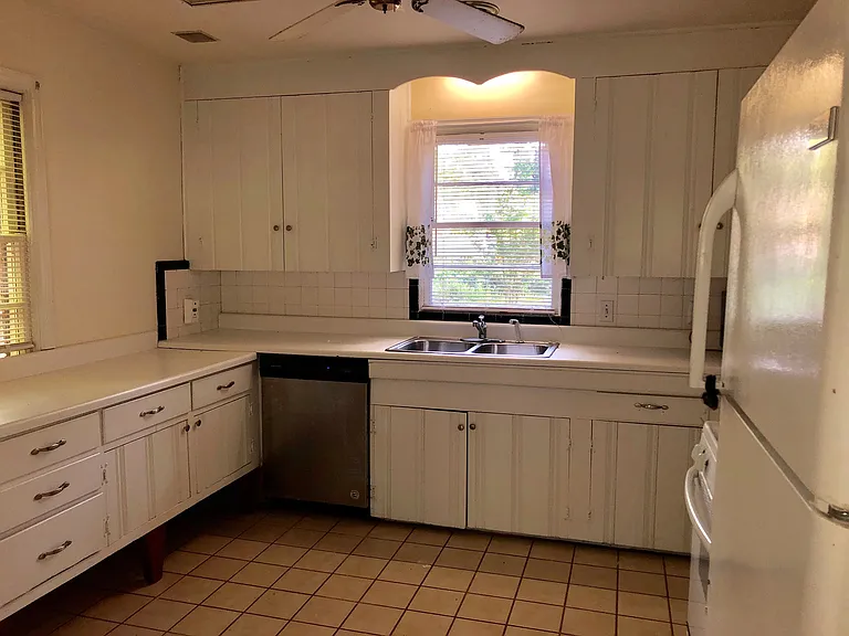 6810 Edmonstone Ave — Photo 5