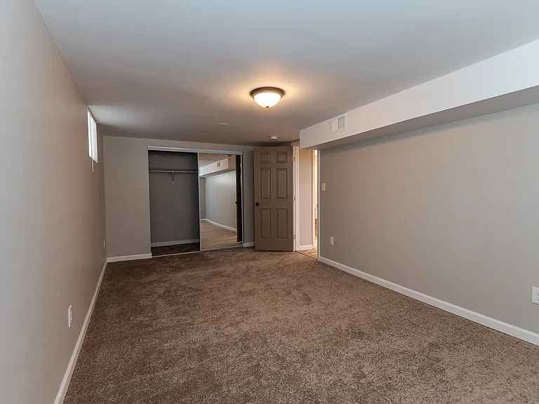 811 Eathan Ave — Photo 31