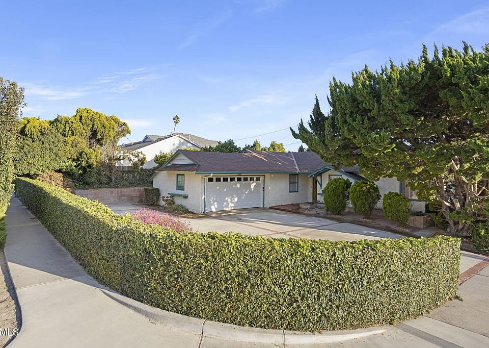 1st image of 466 Bayview Ave