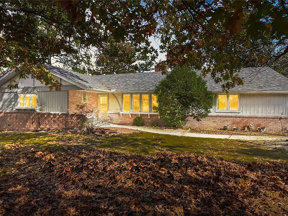 1st image of 1 Madley Ln