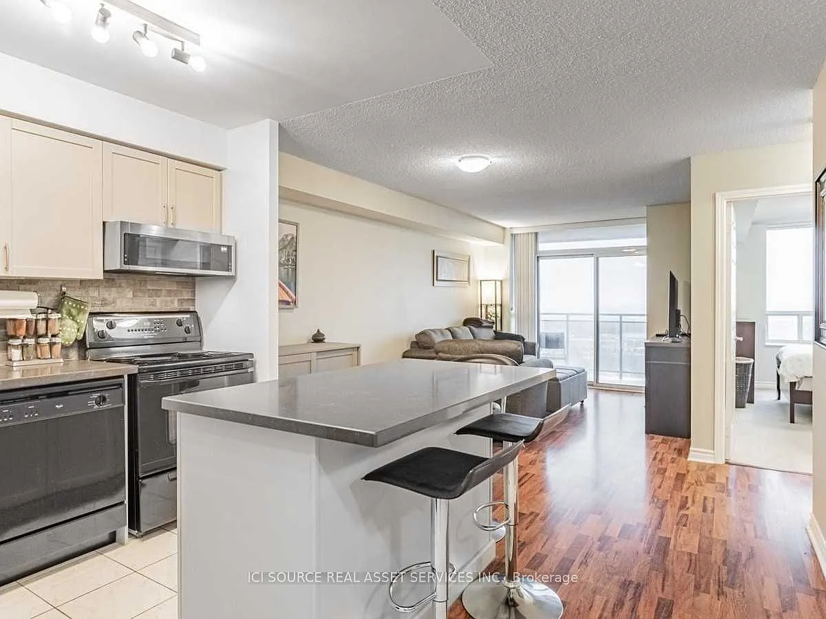 2 bed, $2,150 — Photo 2