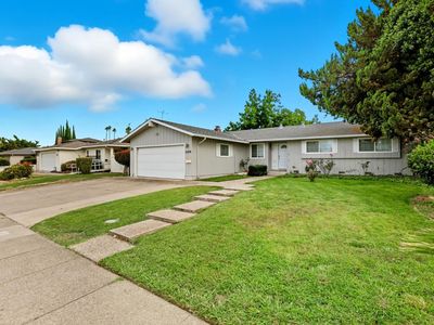 5520 Lerner Way, Sacramento, CA, 95823