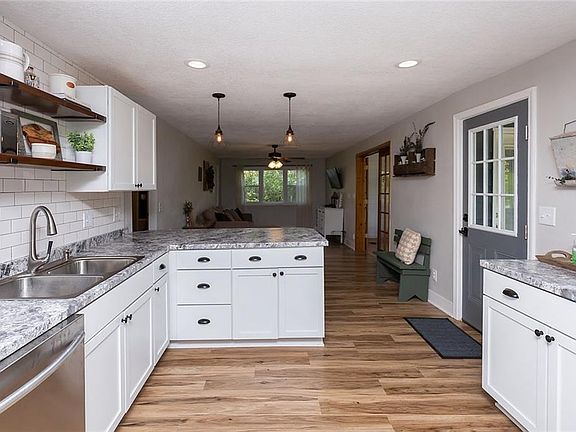 2nd image of 708 S K St