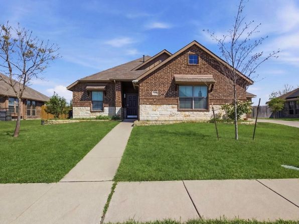 717 Long Prairie Dr