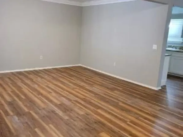 364 S University Ave, Fayetteville, AR 72701