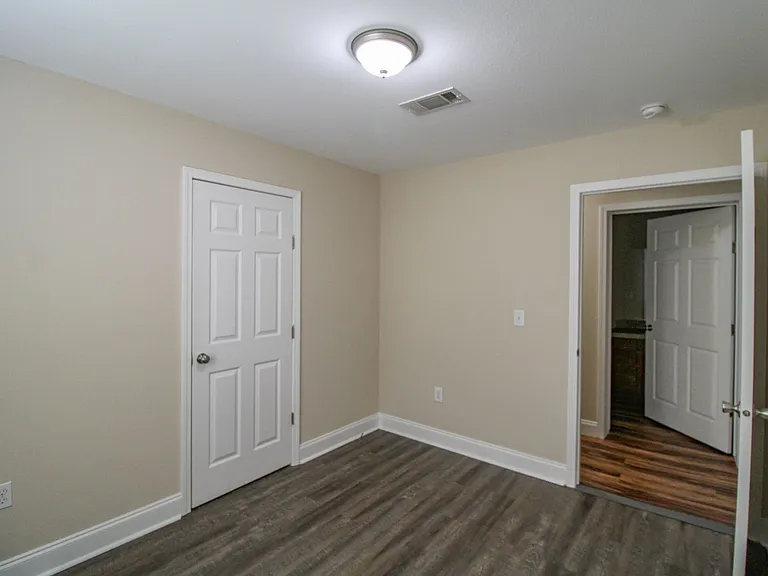 123 Meadows Ln — Photo 22