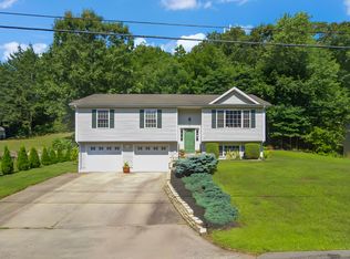 37 Prentice St, Taftville, CT 06380