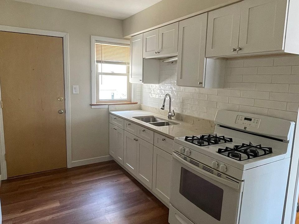 1st image of 9668 Pacific Ave