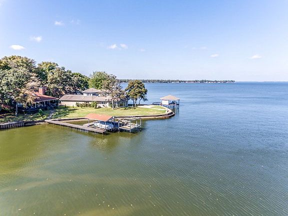 3rd image of 256 Lakeview Dr