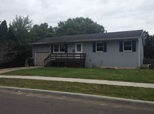 1324 Okema St, Elkhart, IN 46516