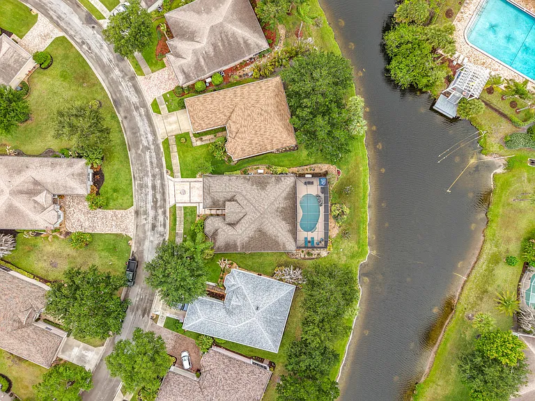 1343 Shoreline Cir — Photo 36