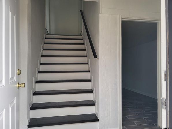 1320 W Oakwood St UNIT 1