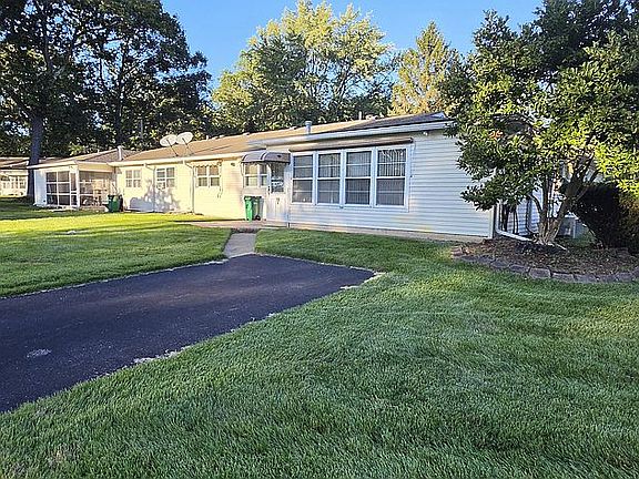 3rd image of 18D Dixie Ln