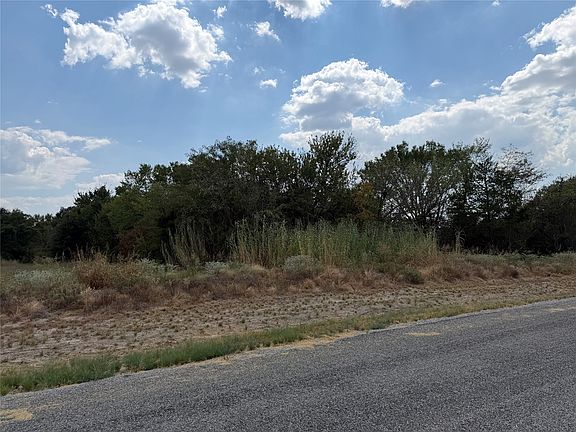 2nd image of LOT 4 County Road 1110