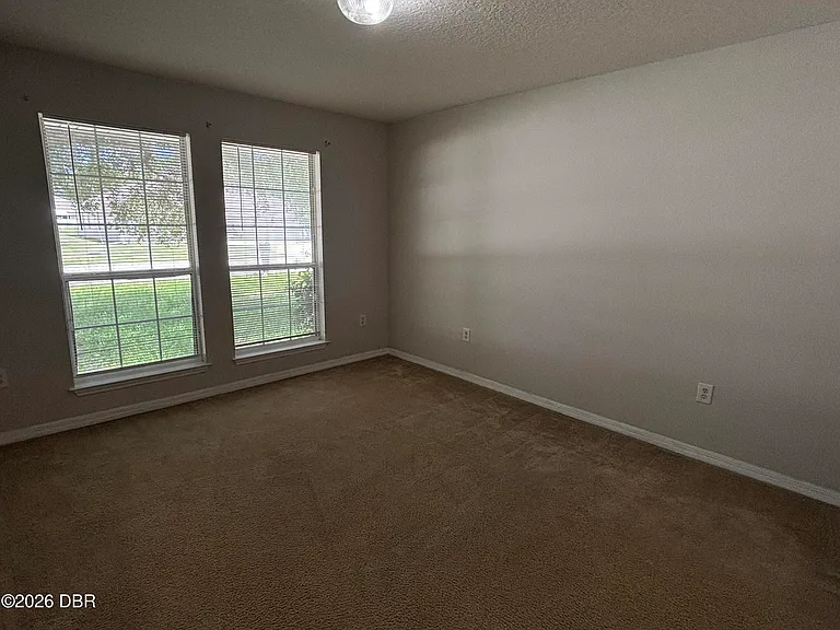 35 Rae Dr — Photo 33