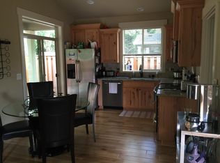 10469 SW Wilsonville Rd #A, Wilsonville, OR 97070