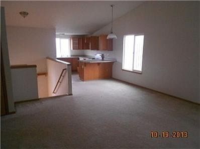 4th image of 6506 Roosevelt Ave