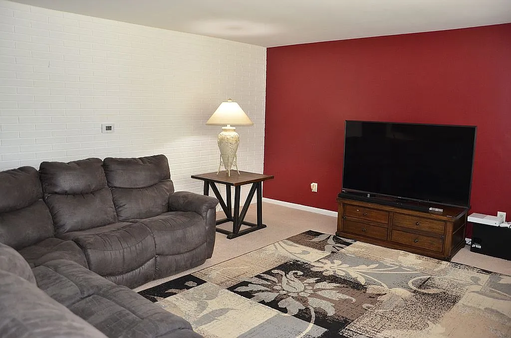 5140 Cardington Dr photo 1