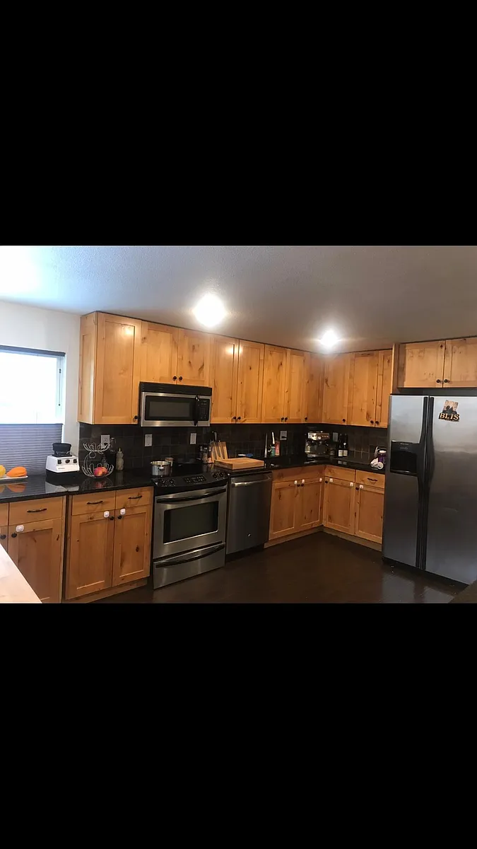 Building Photo - Meadowlark Ln