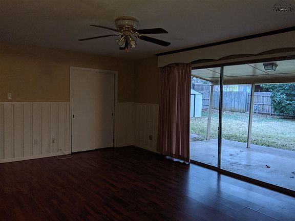 4th image of 1555 Mesquite St