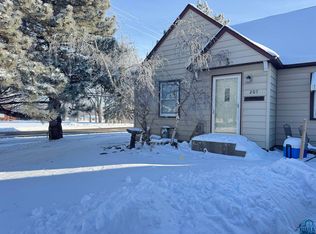 205 Washington Ave, Sheldon, IA 51201