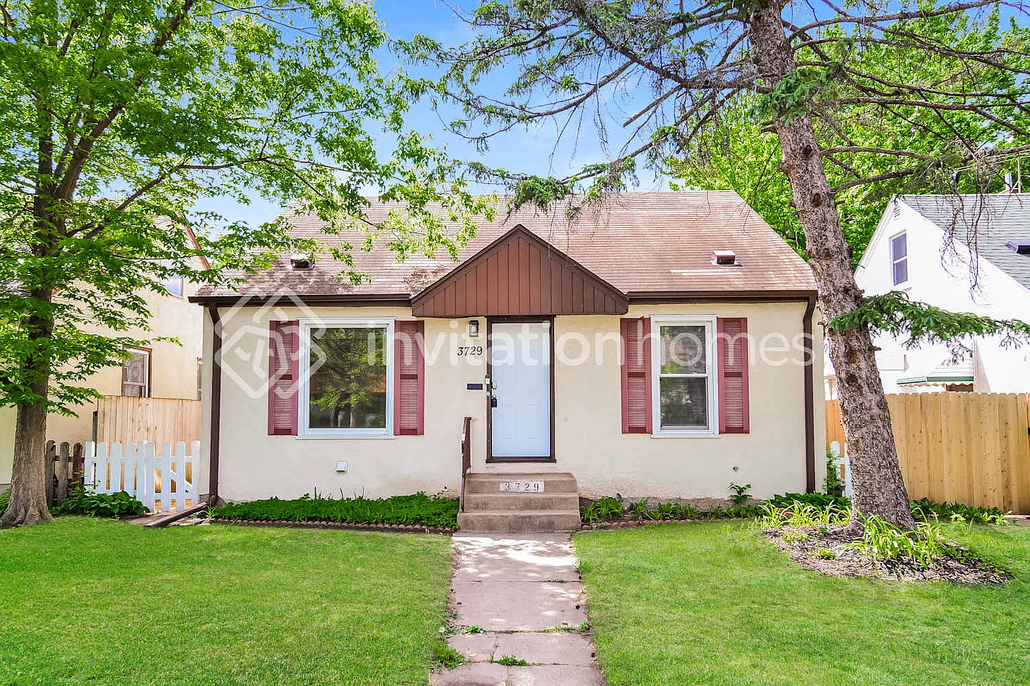 3729 Noble Ave N Robbinsdale, MN 55422 — Photo 1
