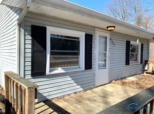 609 S Schwamberger Rd, Swanton, OH 43558