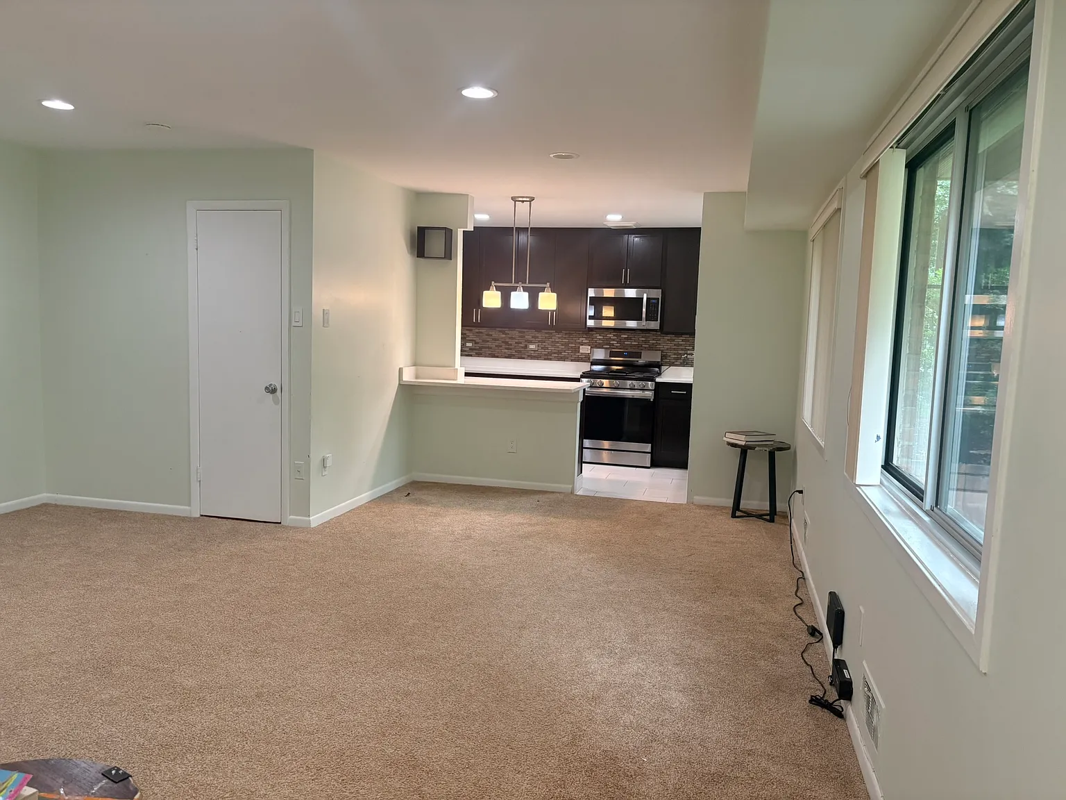 2 bed, 1066 sqft, $2,185 — Photo 3