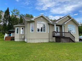 8 Des Plaines Ave, Edmundston, NB E3V4X4